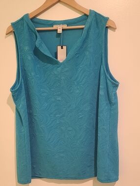 NWT Dana Buchman Turquoise V-Neck Sleeveless Tank Top